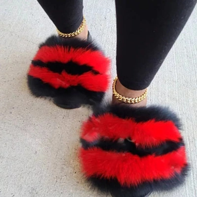 Faux Fur Slides – Plush Luxury Slip-On Slippers – Soft Fur Fashion Slides