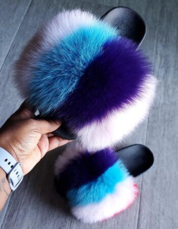 Faux Fur Slides – Plush Luxury Slip-On Slippers – Soft Fur Fashion Slides